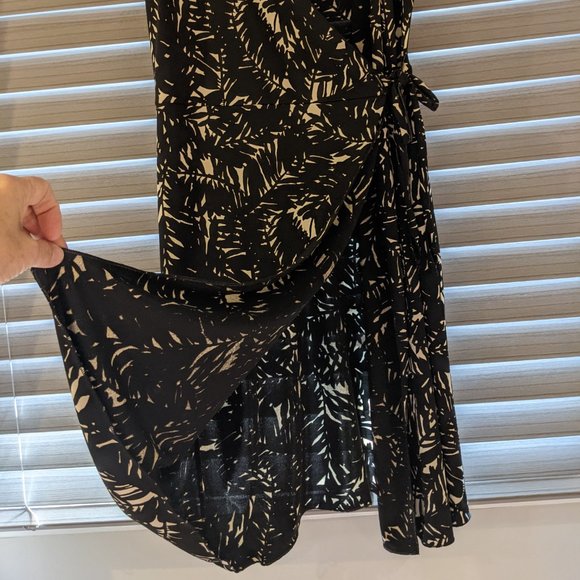 7. City DKNY Black White Wrap Dress Midi Medium - Picture 5 of 7